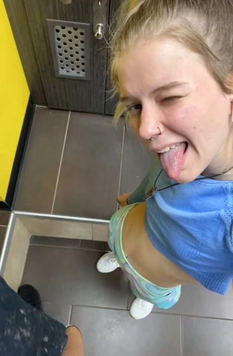 Gingiehippie pornstar erotic photos