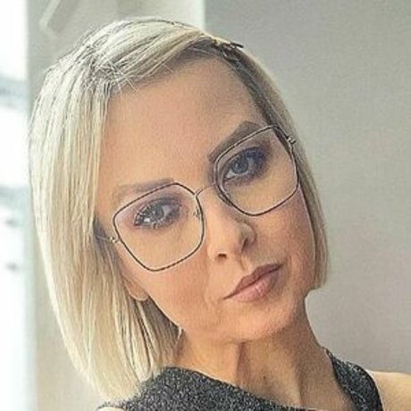 alex andra76 sexy pornstar img