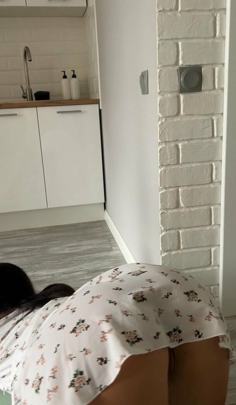 Mollyloveyou model art archive