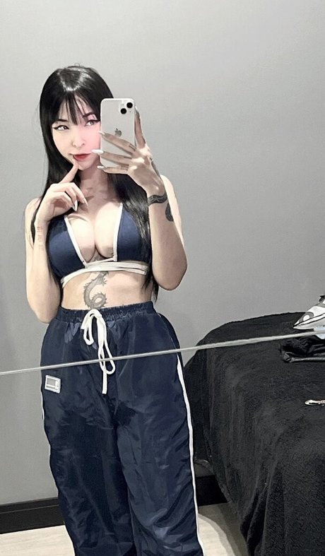 Minhas Edit nude actress photo