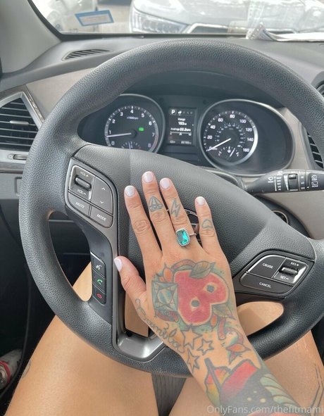 destinicreams model hd gallery