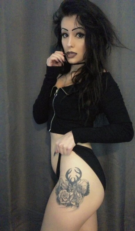 penelopepeach29 erotic model photo