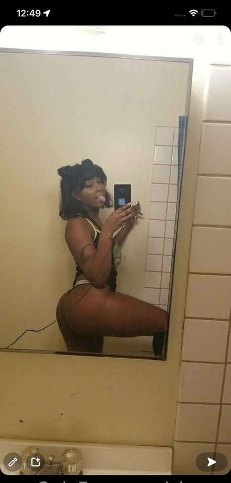 Xiouuu model perfect images