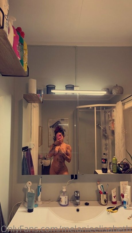 melanieelisabeth pornstar pretty photo