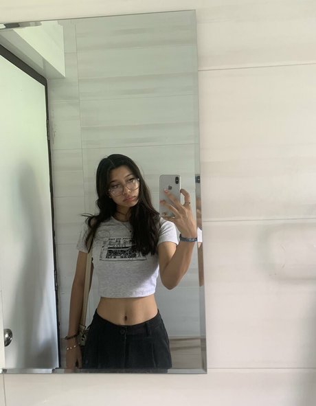 sir3ngf model pretty image