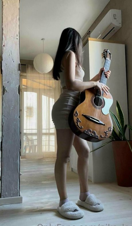 nika la model hd images