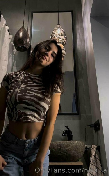 nika la star adult image