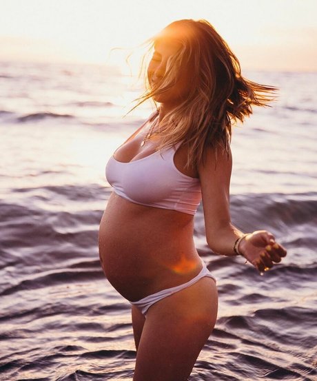 Daniella Monet art model pic