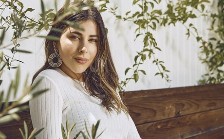 Daniella Monet free star img