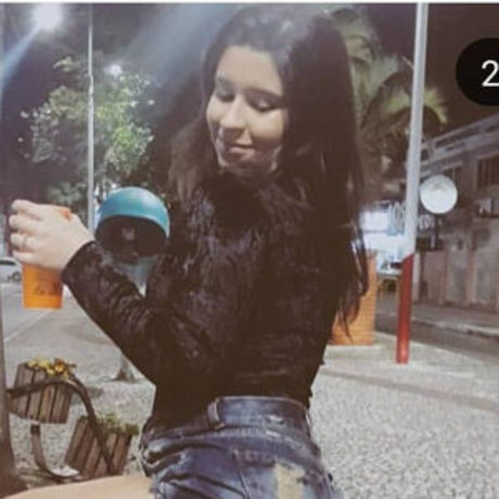 Bruna Junckes pretty actress gallery