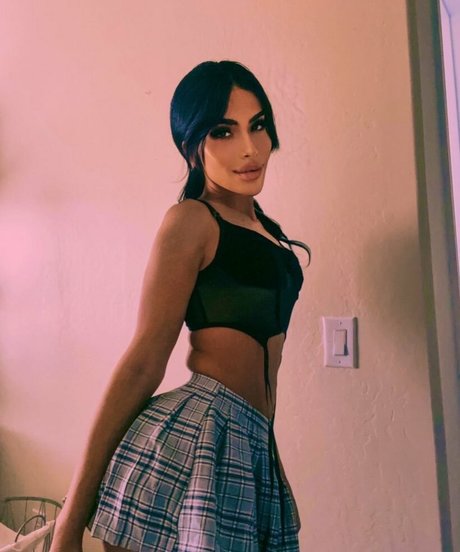 ts avery69 sex model pic