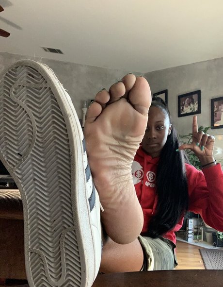 waveysolezz naked pornstar image