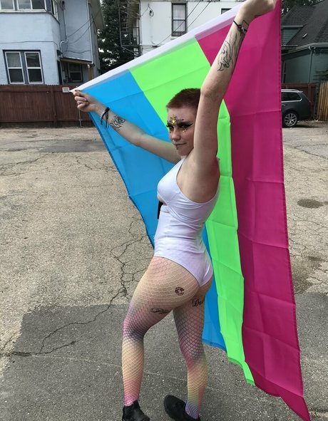 cherrywhiskeyx erotic star img