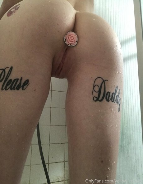 cherrywhiskeyx erotic model gallery