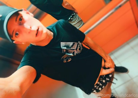 satin boys tc nudes model pic