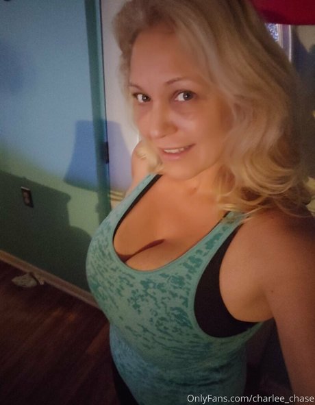 Charlee Chase art model img