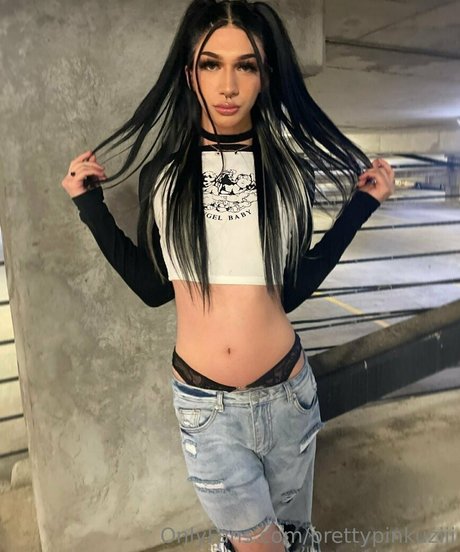 prettypinkuziii model perfect picture