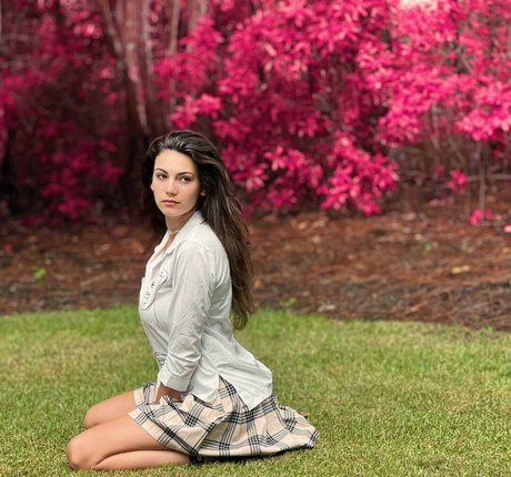 AlexiaRaye star pretty images