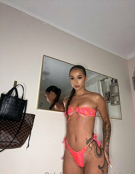 jambajuiced nudes pornstar image