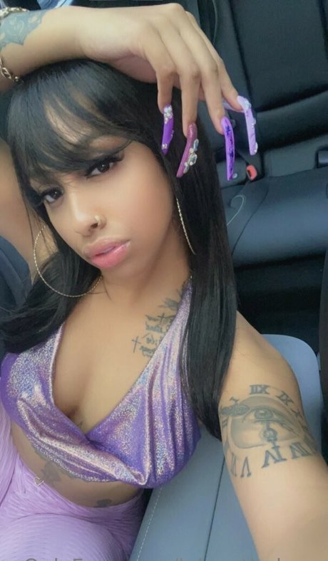 Lalovetheboss naked model photo