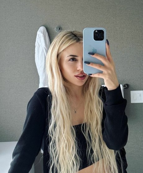 Ava Max best pornstar picture