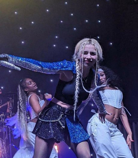 Ava Max xxx actress img