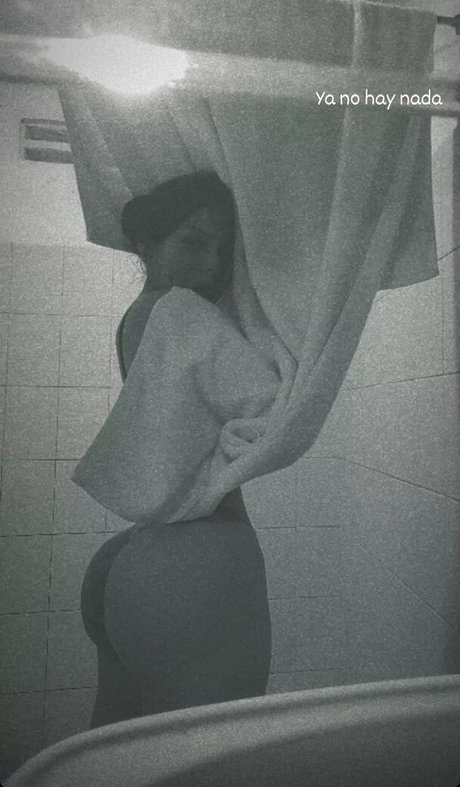 Merce Uhia exclusive model archive