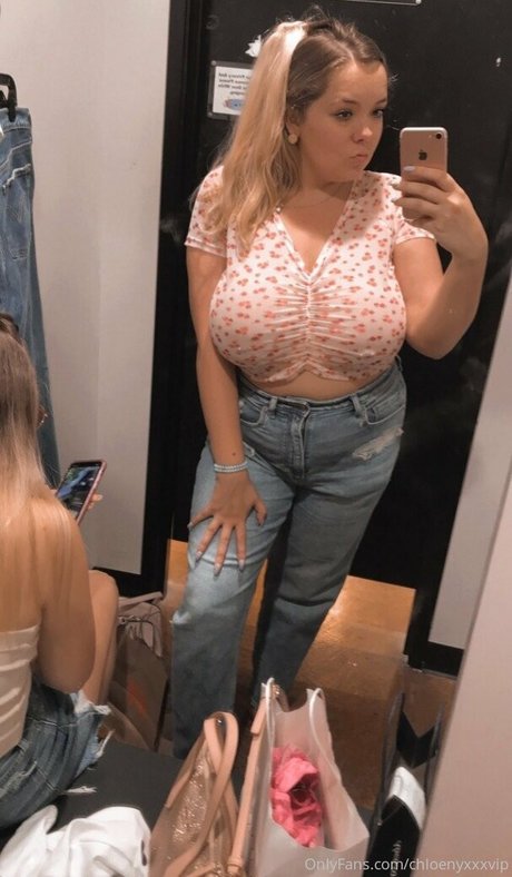 chloenyxxxvip pornstar pretty gallery