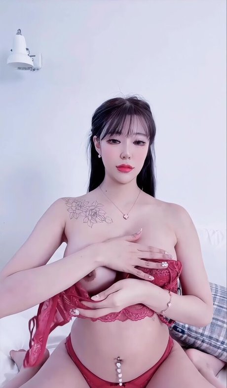 Min Harin_ pornstar exclusive picture