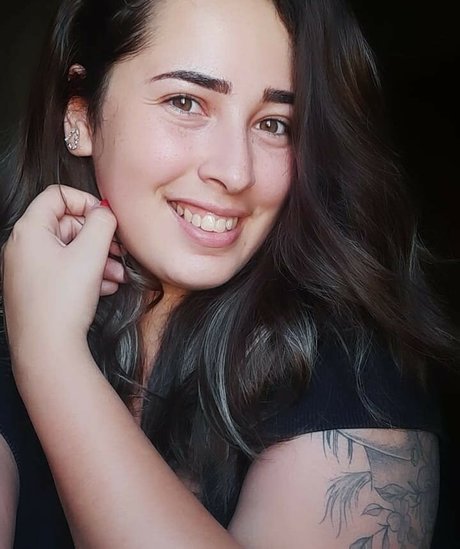 Maria Clara Tavares nude actress photo