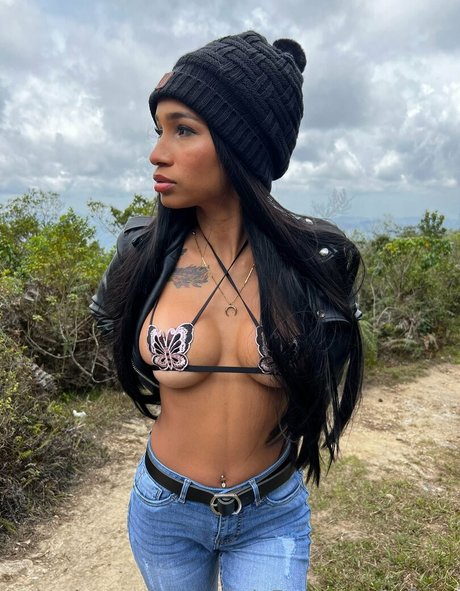 tuflaca pornographic model photo