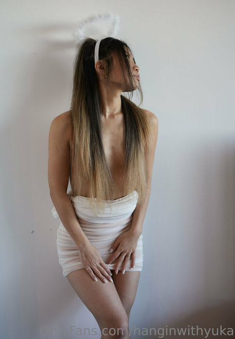 hanginwithyuka4free erotic star photos