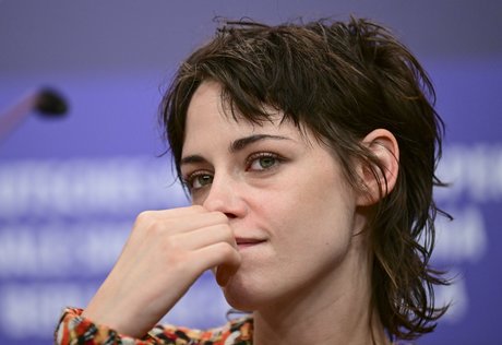 Kristen Stewart nudes model picture