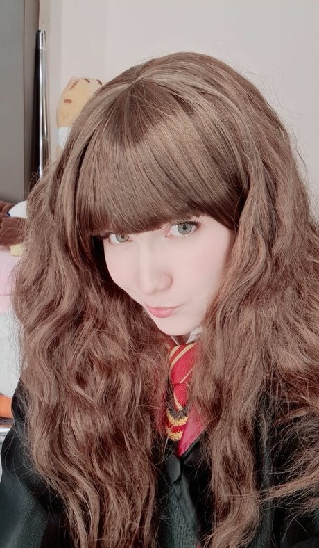 ASMR KittyKlaw Profile pic