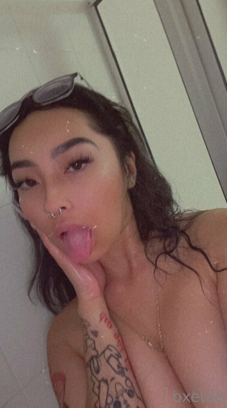 Bxetao nudes model gallery