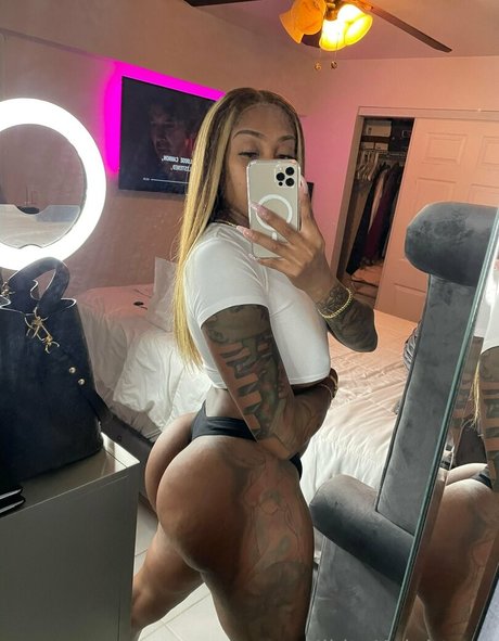 iamnikitaknight star erotic archive