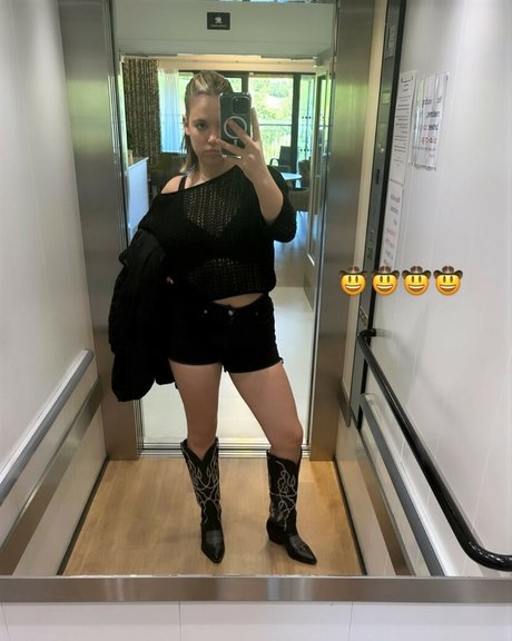 Allie Sherlock model high quality galleries