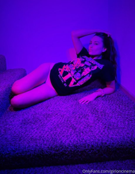 girloncinema sex model image