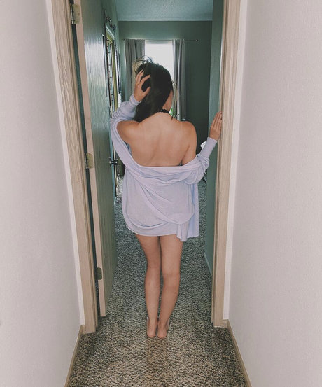 girloncinema nice actress photos