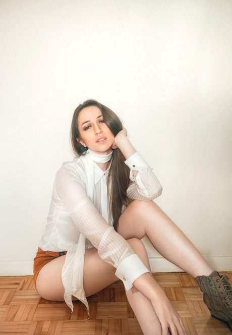 CrystAAHHL pornstar naked galleries