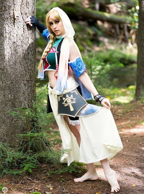 CrystAAHHL sexy star photo