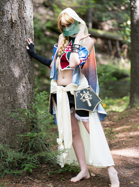 CrystAAHHL nudes model pictures