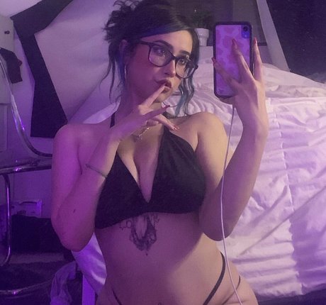 Gotten Sluttier model sex images