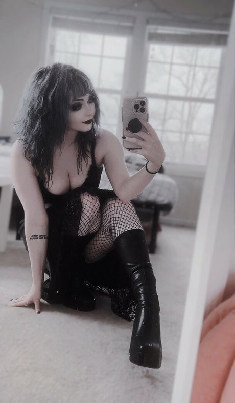 Stellalasaurus pornstar naked pic