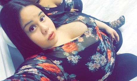 Nyx Buxom star free image