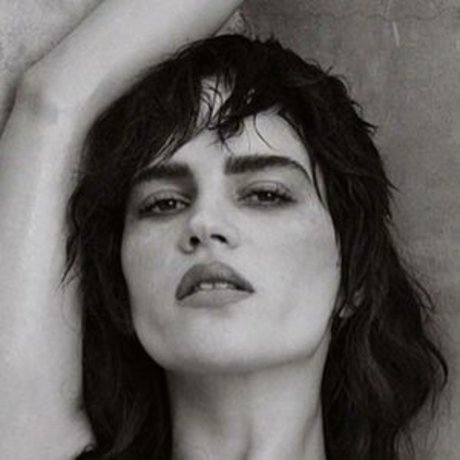 Sophie Thatcher nudes model pictures