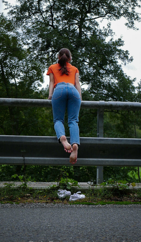 aanyafeat exclusive actress image