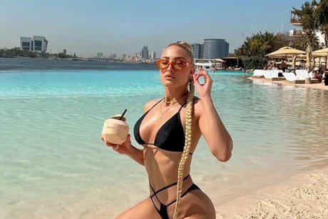 j touni model nude galleries