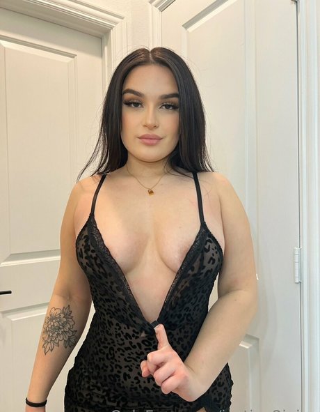 justine2juicy hot pornstar picture