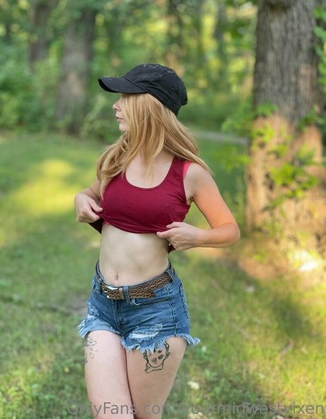 yourmidwestvixen beautiful actress pics